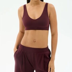 AIRWEIGHT SCOOP BACK BRA